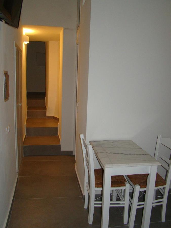 פלאקה Efi'S Apartments מראה חיצוני תמונה